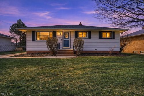 5314 Dartmouth Dr, Parma, OH, 44129-1761 | Card Image