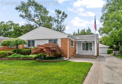 1023 N Kenwood Ave, Royal Oak, MI, 48067-1505 | Card Image