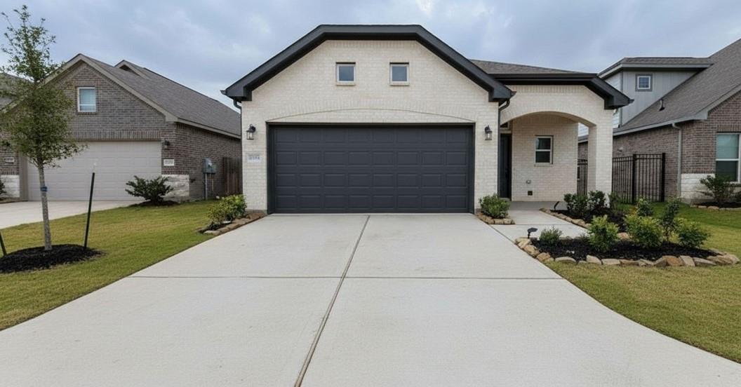 Residential in Iowa Colony