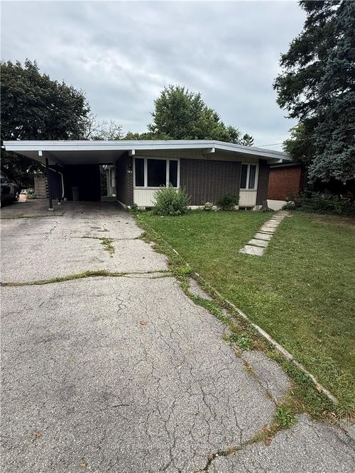 upper-level-63 Sanatorium Rd, Hamilton, ON, L9C1Y4 | Card Image