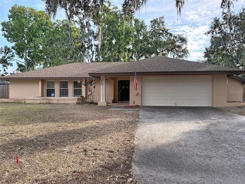 209 First St, TAVARES, FL, 32778-2115 | Card Image