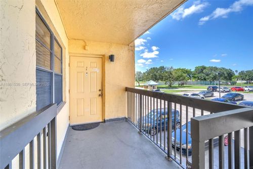 apt-218-6575 W Oakland Park Blvd, Lauderhill, FL, 33313-1144 | Card Image