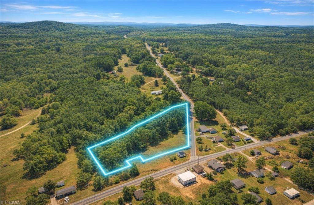 Land in Jonesville 3