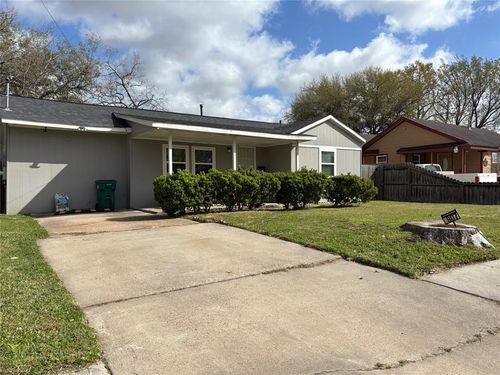 907 Whitaker Ave, Pasadena, TX, 77506-2342 | Card Image