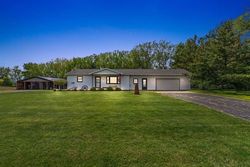 19354 Bueche Rd, New Lothrop, MI, 48460-9643 | Card Image