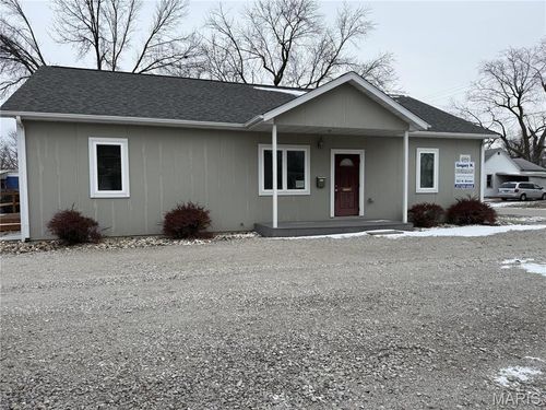 521 N Brown St, Litchfield, IL, 62056-1008 | Card Image