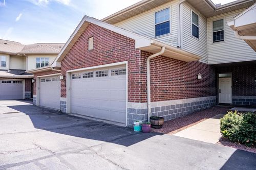 203-670 E Lake Ave, Wisconsin Dells, WI, 53965-9544 | Card Image
