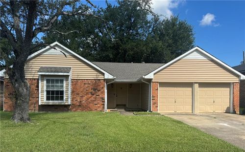 2537 English Colony Dr, La Place, LA, 70068-2346 | Card Image