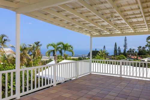 73-1177 Ahulani St, Kailua Kona, HI, 96740-9418 | Card Image