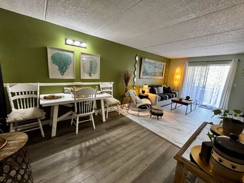 d204-209 W Miracle Strip Parkway, Mary Esther, FL, 32569 | Card Image