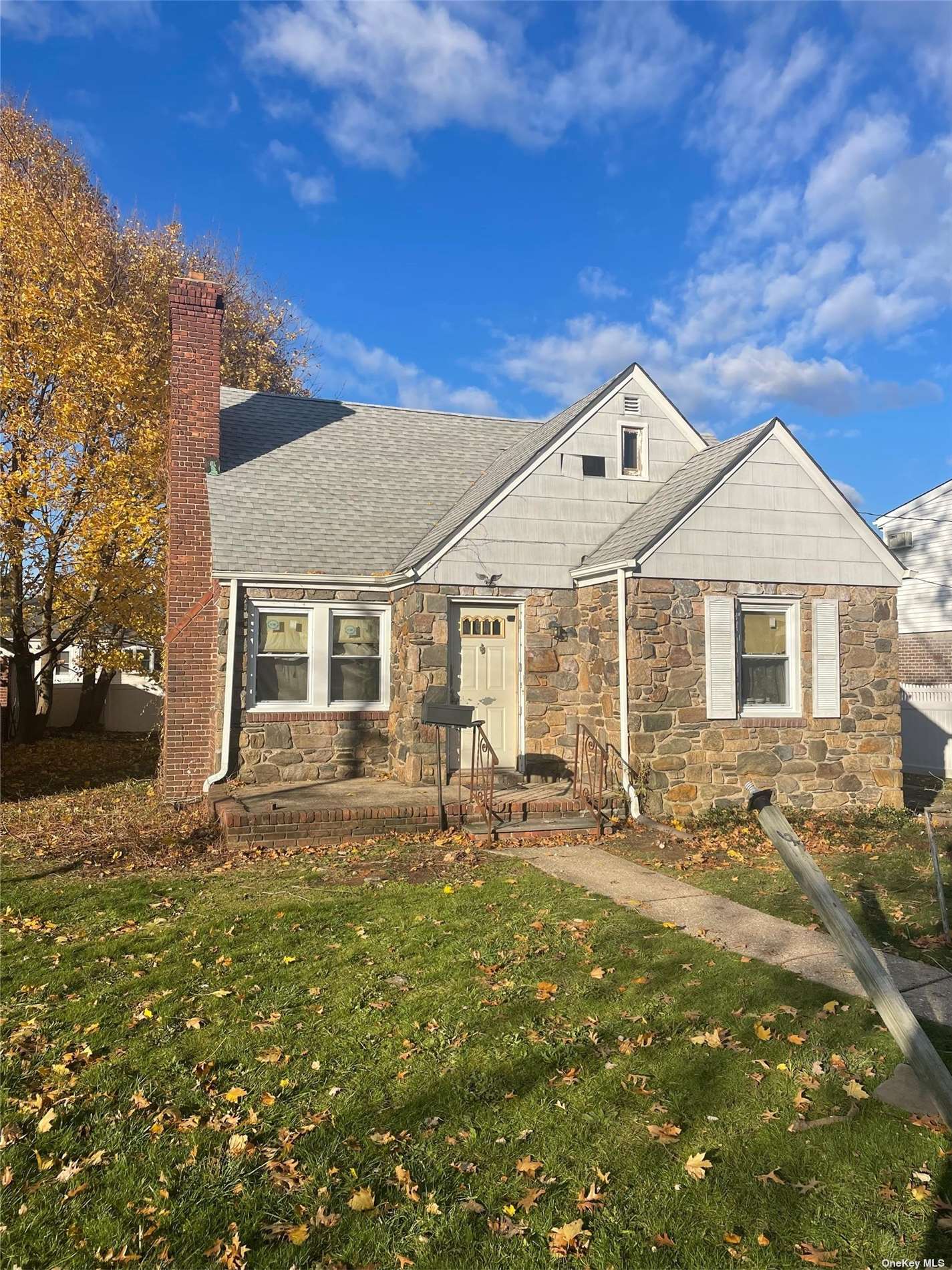 Stratford Rd, North Baldwin, NY 11510