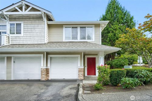 23735 Se Summerhill Ln, Issaquah, WA, 98029-7669 | Card Image