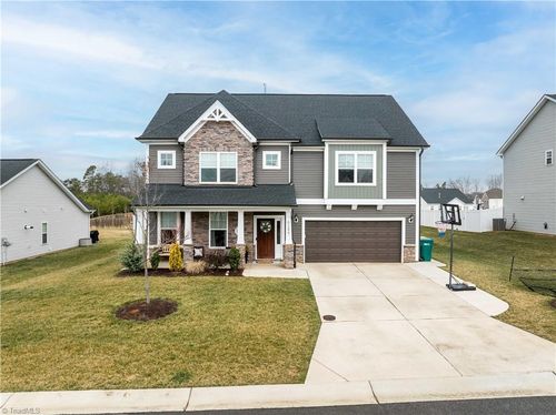 6284 Finch Meadow Ct, Clemmons, NC, 27012-9985 | Card Image