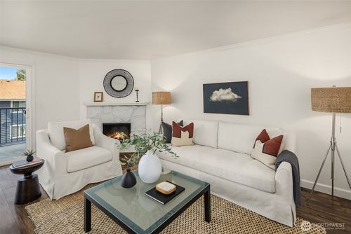 a14-2531 S 248th St, Kent, WA, 98032-4063 | Card Image