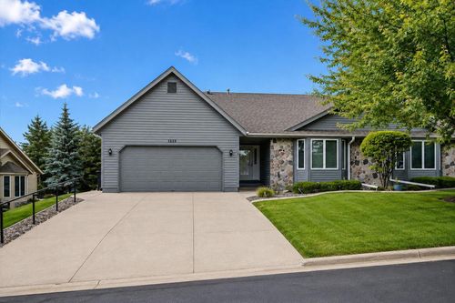1222 Hidden Fields Drive, West Bend, WI, 53095 | Card Image