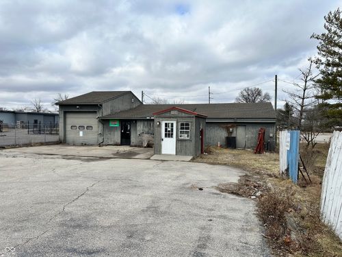 1302 E Wabash Ave, Crawfordsville, IN, 47933-2638 | Card Image