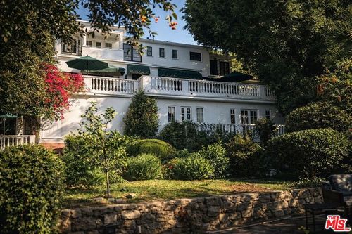 8298 Presson Place, Los Angeles, CA, 90069 | Card Image