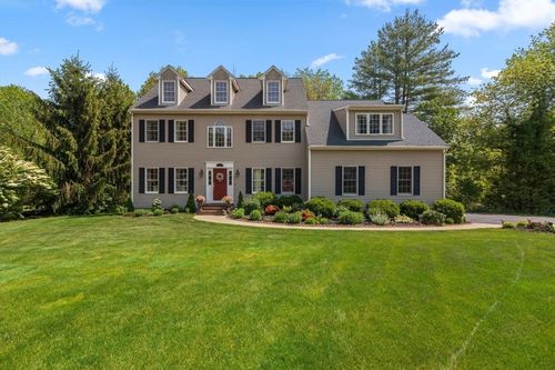 35 Fairbanks Dr, Wrentham, MA, 02093-1163 | Card Image