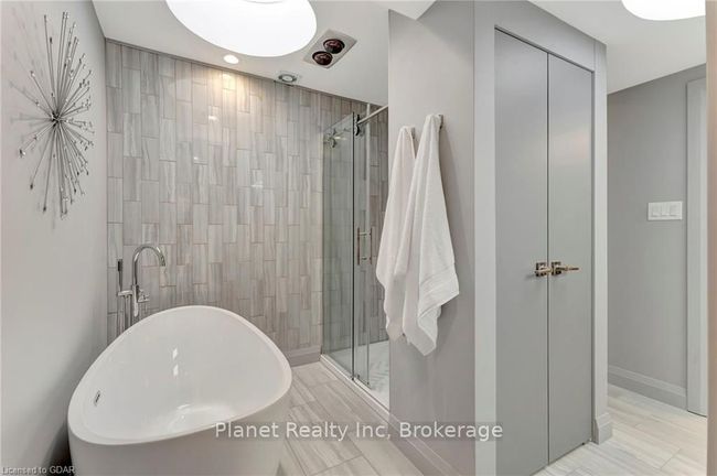 7011 Concession 4, House other with 3 bedrooms, 4 bathrooms and 20 parking in Puslinch ON | Image 35