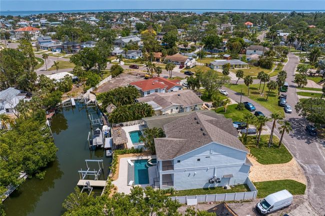 1739 1/2 Bayou Grande Blvd Ne, House other with 4 bedrooms, 4 bathrooms and null parking in St Petersburg FL | Image 76