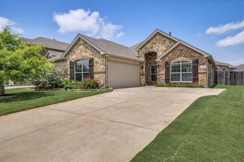 10436 Flat Creek Trl, McKinney, TX, 75072-8990 | Card Image