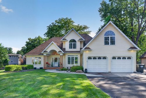 6035 Northern Dr, Morris, IL, 60450-9661 | Card Image