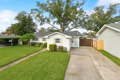 52 Hennessey Ct, River Ridge, LA, 70123-3509 | Card Image