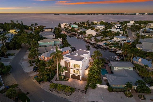 201 N Harbor Dr, House other with 5 bedrooms, 4 bathrooms and null parking in HOLMES BEACH FL | Image 22