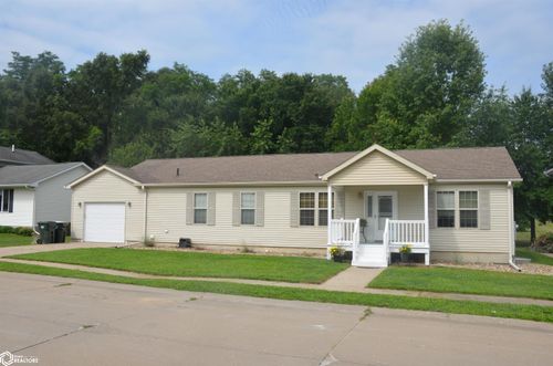 104 Lowell Dr, Eddyville, IA, 52553-9683 | Card Image