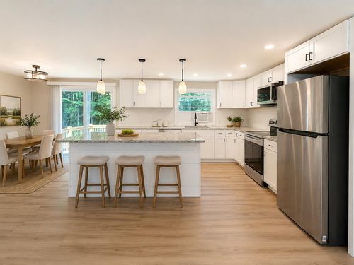 5 Robin Acres Dr, Wolfeboro, NH, 03894-4319 | Card Image