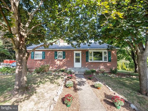 2349 Edna Ave, COOPERSBURG, PA, 18036-3750 | Card Image