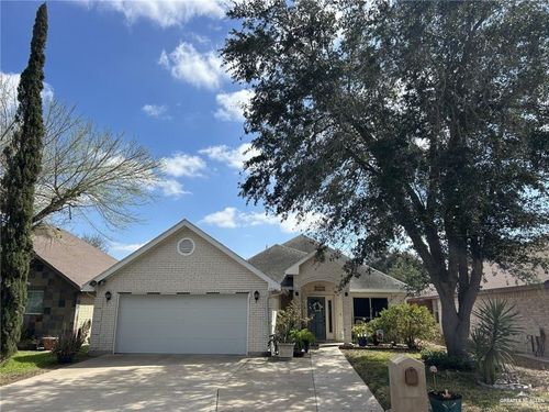 2310 Garden View Dr, Mission, TX, 78574-7941 | Card Image