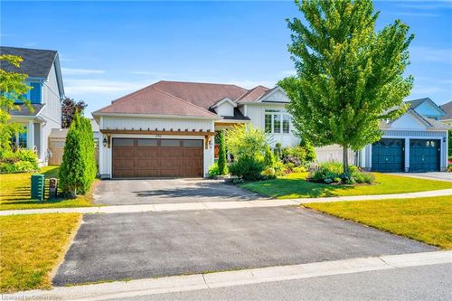 292 Regina St, Stayner, ON, L0M1S0 | Card Image