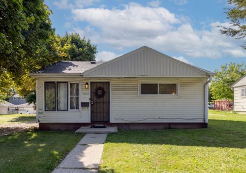 5711 N 60th St, Milwaukee, WI, 53218-2040 | Card Image