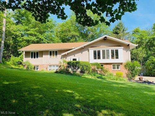 2288 River Rd, Willoughby Hills, OH, 44094-9685 | Card Image