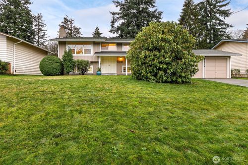 5806 96th Dr Se, Snohomish, WA, 98290-9260 | Card Image