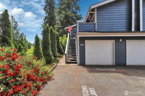 11-205-8407 18th Ave W, Everett, WA, 98204-7974 | Card Image