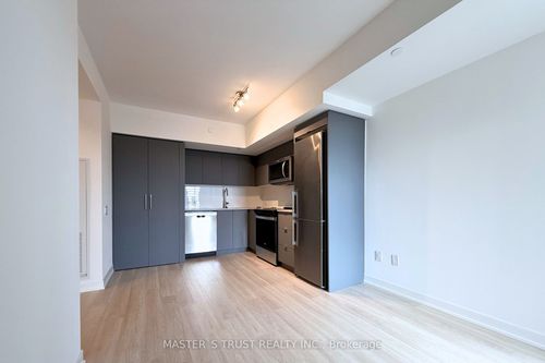 629-500 Wilson Ave, North York, ON, M3H0E5 | Card Image