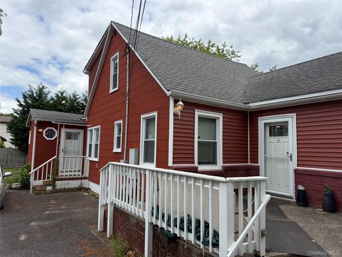 89 Manor Dr, Shirley, NY, 11967-4305 | Card Image