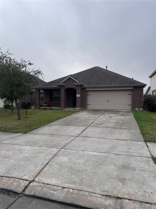 737 Montclair Mist Ln, La Marque, TX, 77568-1597 | Card Image