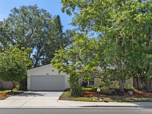 2047 Greenbriar Blvd, CLEARWATER, FL, 33763-1410 | Card Image
