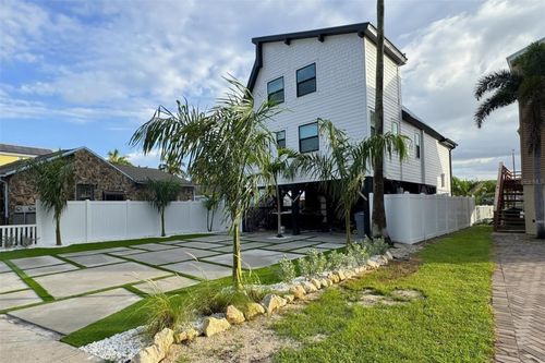 12016 Lagoon Ln, TREASURE ISLAND, FL, 33706-5130 | Card Image