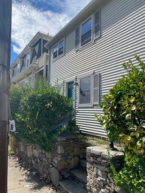 8a-8 Elm St, Framingham, MA, 01701-3485 | Card Image