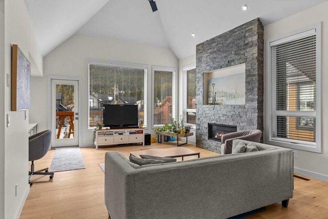 201E - 1200 Three Sisters Parkway, Townhouse with 3 bedrooms, 3 bathrooms and 2 parking in Canmore AB | Image 14