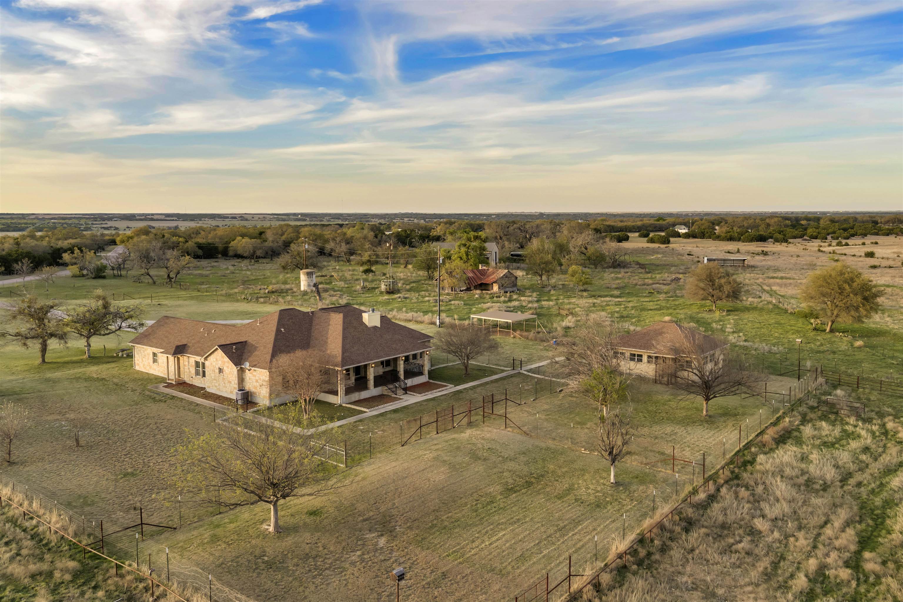 Farm in Bertram 2