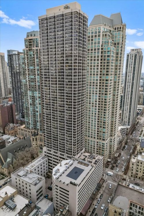 1207-30 E Huron St, Chicago, IL, 60611-2791 | Card Image