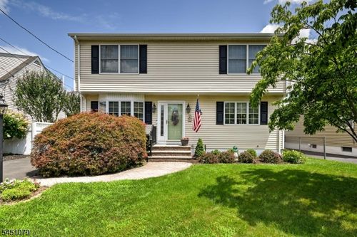 115 Olive Ave, Pompton Lakes, NJ, 07442-1534 | Card Image