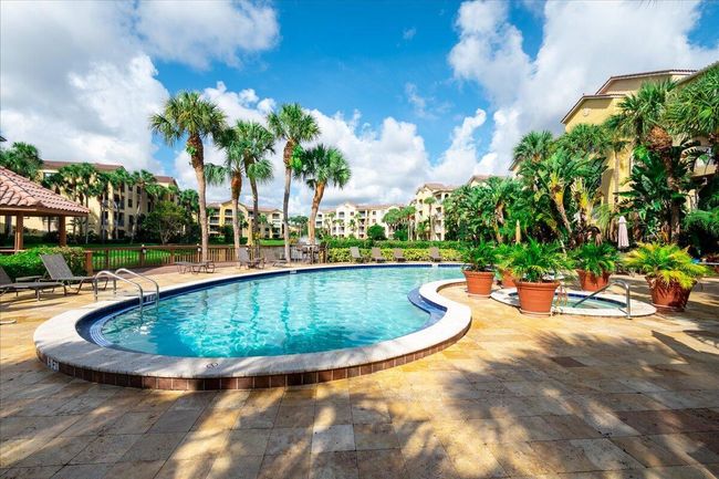 41 Uno Lago Dr, Condo with 2 bedrooms, 3 bathrooms and null parking in Juno Beach FL | Image 37