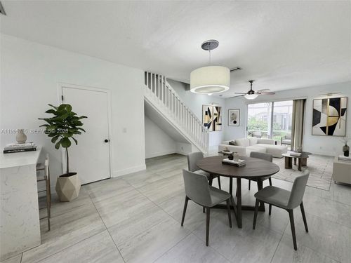 1861-1861 Salerno Cir, Weston, FL, 33327-1909 | Card Image