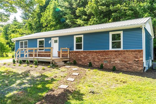 149 Watson St, Boone, NC, 28607-9117 | Card Image